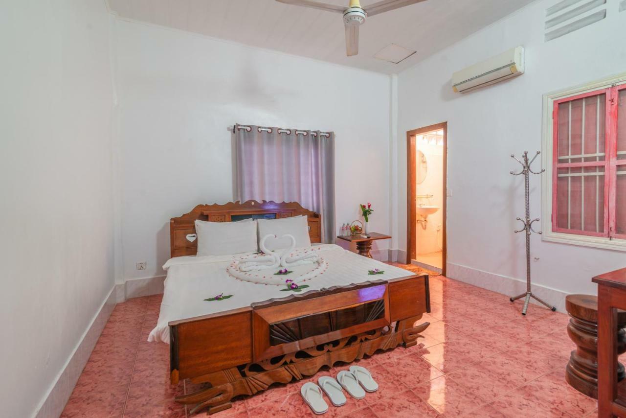 Five Rose Siem Reap Hostel Extérieur photo